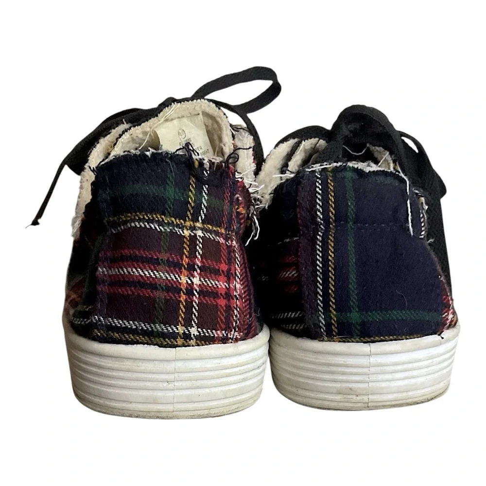 Tommy Bahamas Plaid Insulated Sneakers‎ Memory Foam Size 8.5M